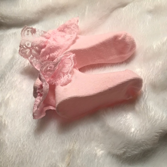 Rare Vintage Newborn Baby Pink Lace Ruffle Socks - Picture 5 of 5